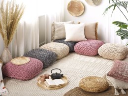 Poduszka podłogowa bawełniana makrama 50 x 50 x 20 cm różowa BERRECHID