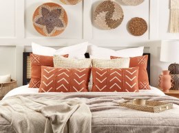 Bawełniana poduszka dekoracyjna wzór geometryczny 35 x 55 cm pomarańczowa ALBIUM